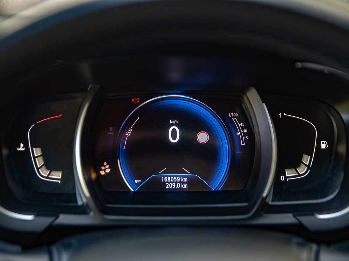 renault-scenic-1-7-blue-dci-2019-diesel-1749cc