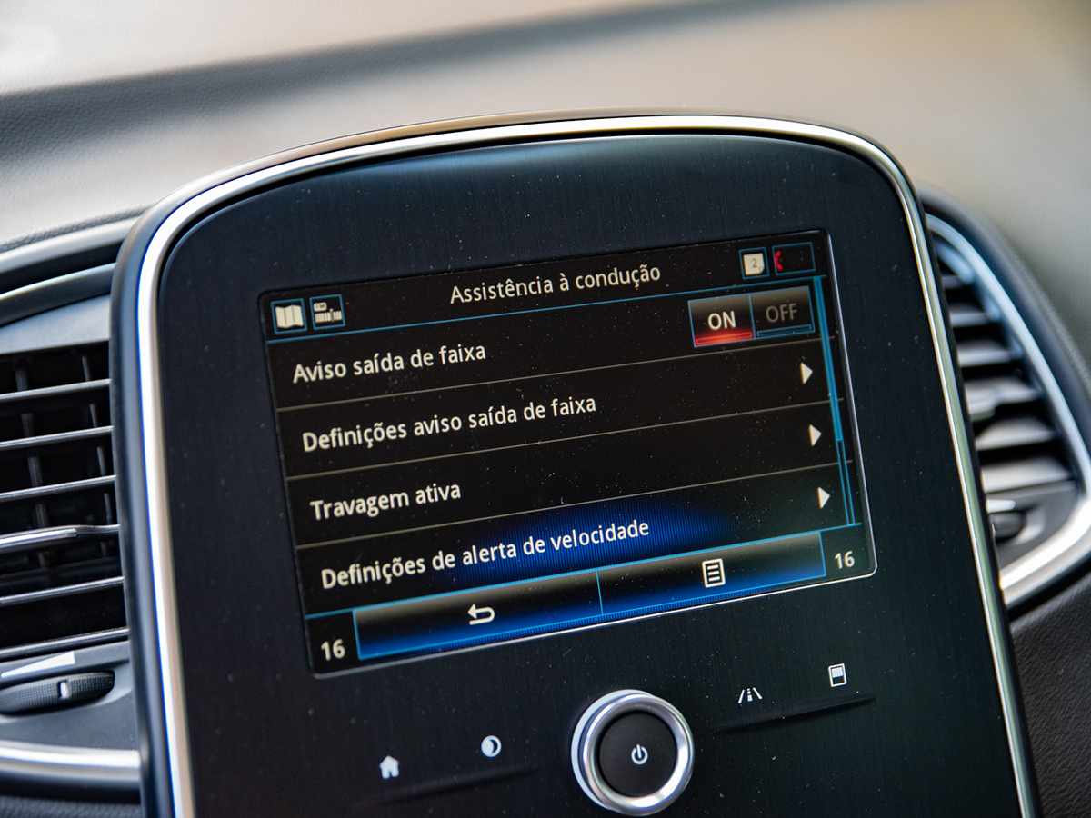 renault-scenic-1-7-blue-dci-2019-diesel-1749cc