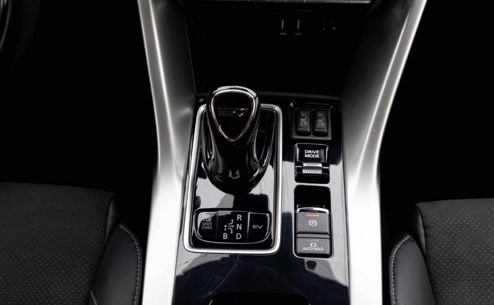 mitsubishi-eclipse-cross-2-4-mivec-s-awc-phev-2023-gasolina-2360cc