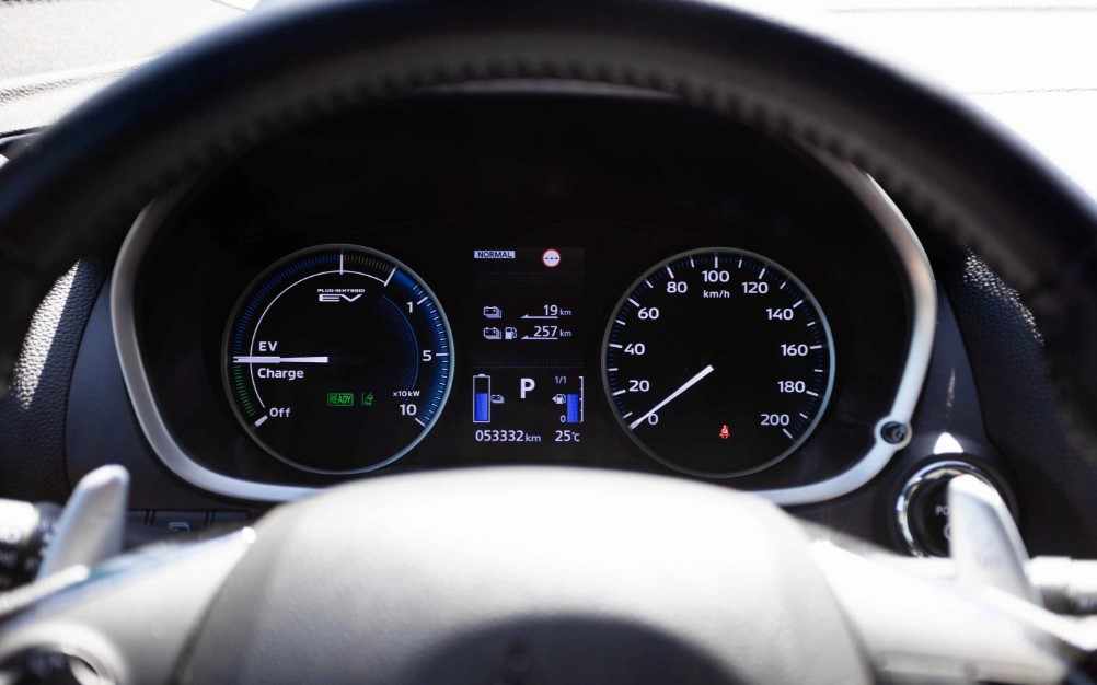 mitsubishi-eclipse-cross-2-4-mivec-s-awc-phev-2023-gasolina-2360cc