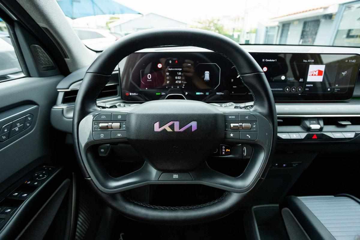 kia-ev9-99-8-kwh-rwd-2025-eletrico
