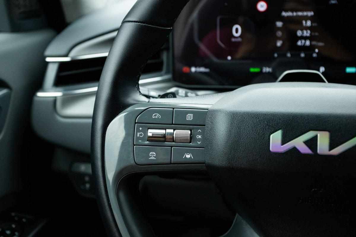kia-ev9-99-8-kwh-rwd-2025-eletrico