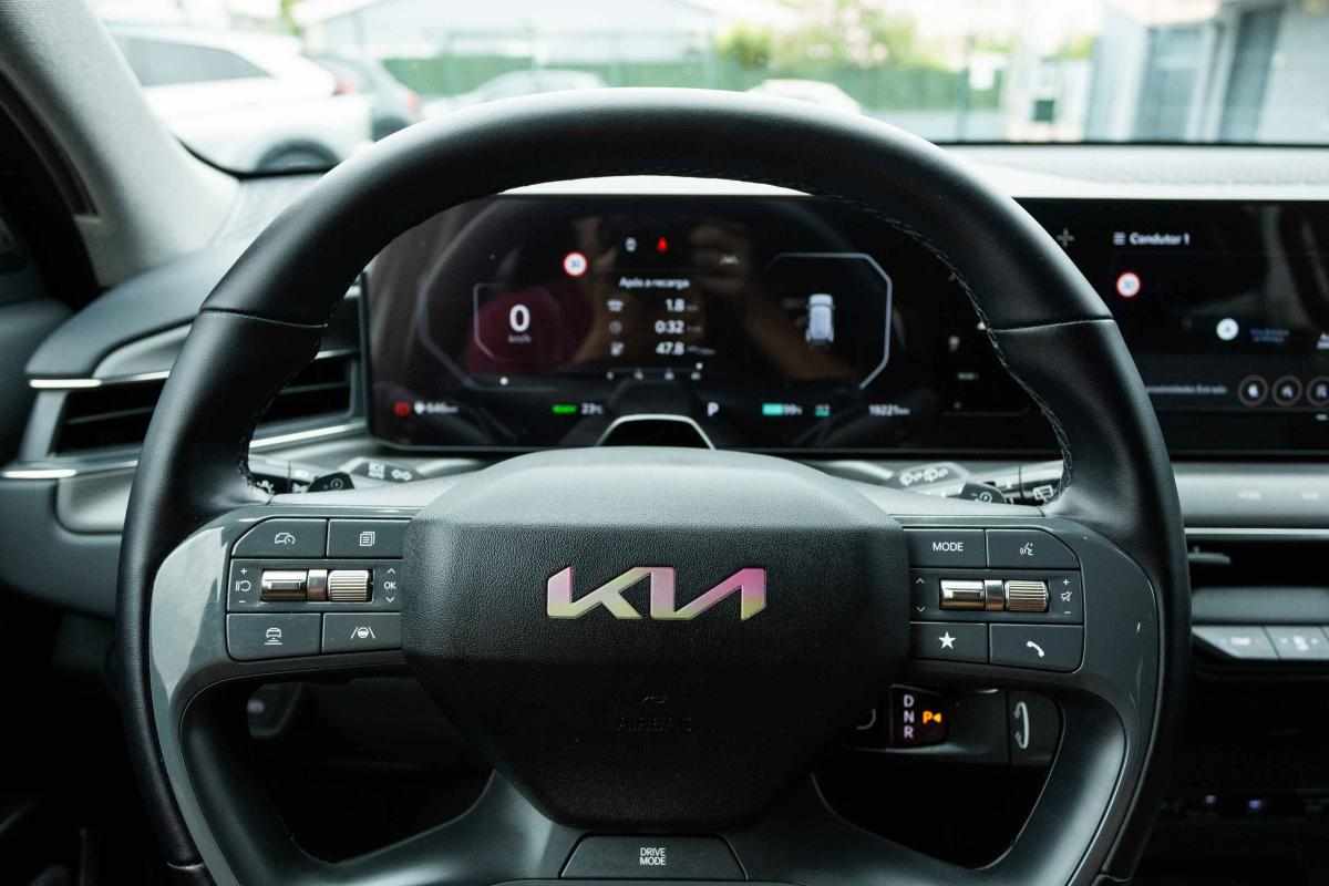 kia-ev9-99-8-kwh-rwd-2025-eletrico