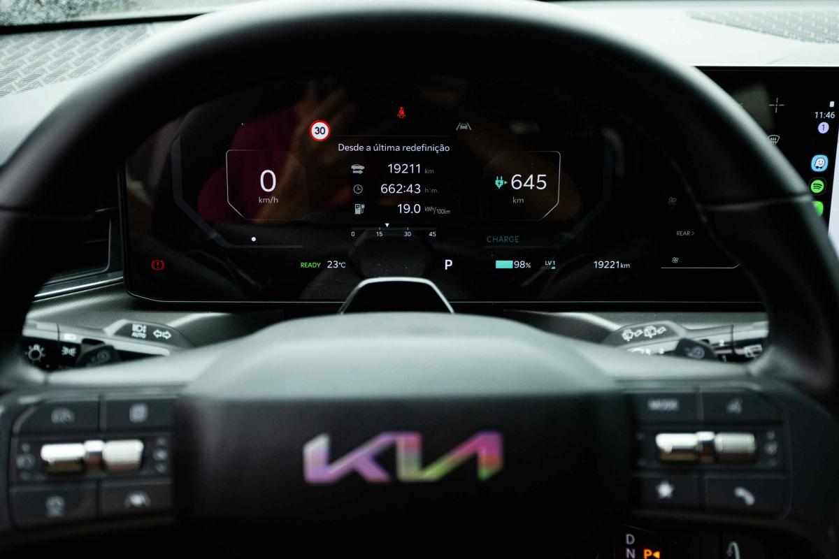 kia-ev9-99-8-kwh-rwd-2025-eletrico