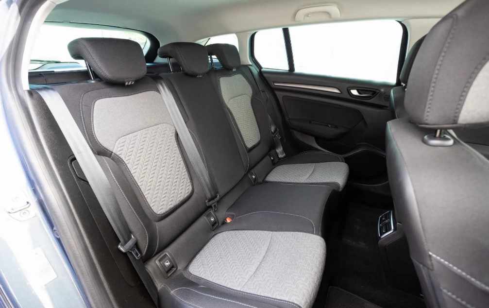 renault-megane-sport-tourer-1-5-dci-2022-diesel-1461cc