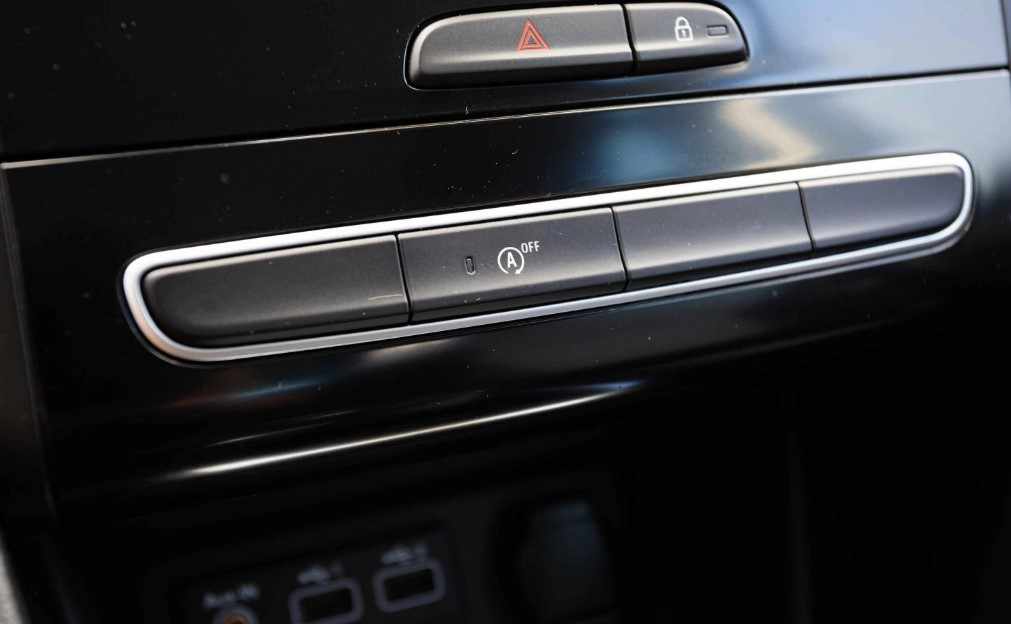 renault-megane-sport-tourer-1-5-dci-2022-diesel-1461cc