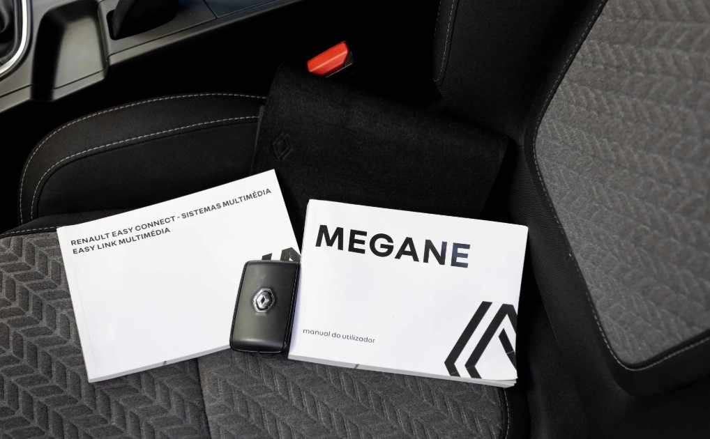 renault-megane-sport-tourer-1-5-dci-2022-diesel-1461cc