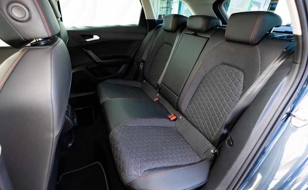 seat-leon-e-hybrid-2024-gasolina-1395cc