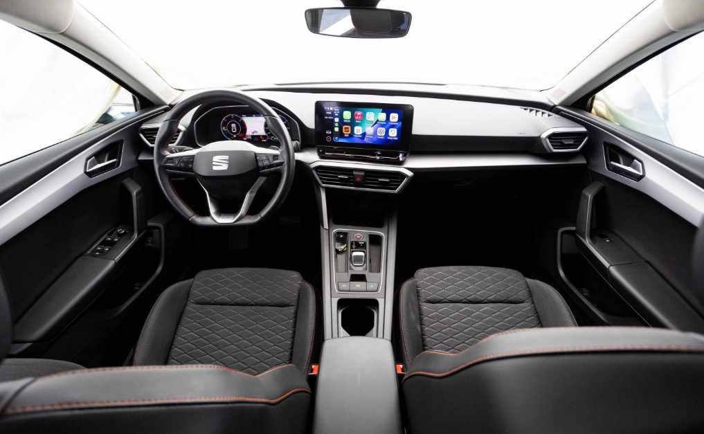 seat-leon-e-hybrid-2024-gasolina-1395cc