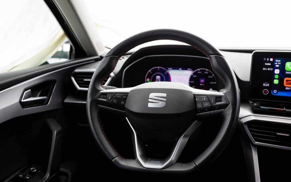seat-leon-e-hybrid-2024-gasolina-1395cc