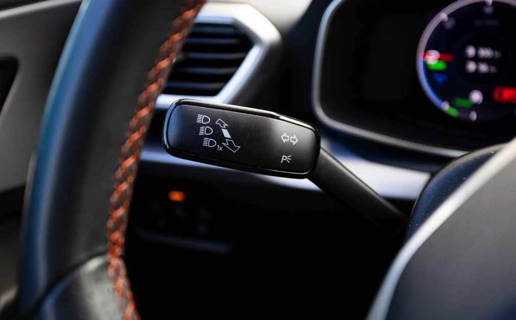 seat-leon-e-hybrid-2024-gasolina-1395cc