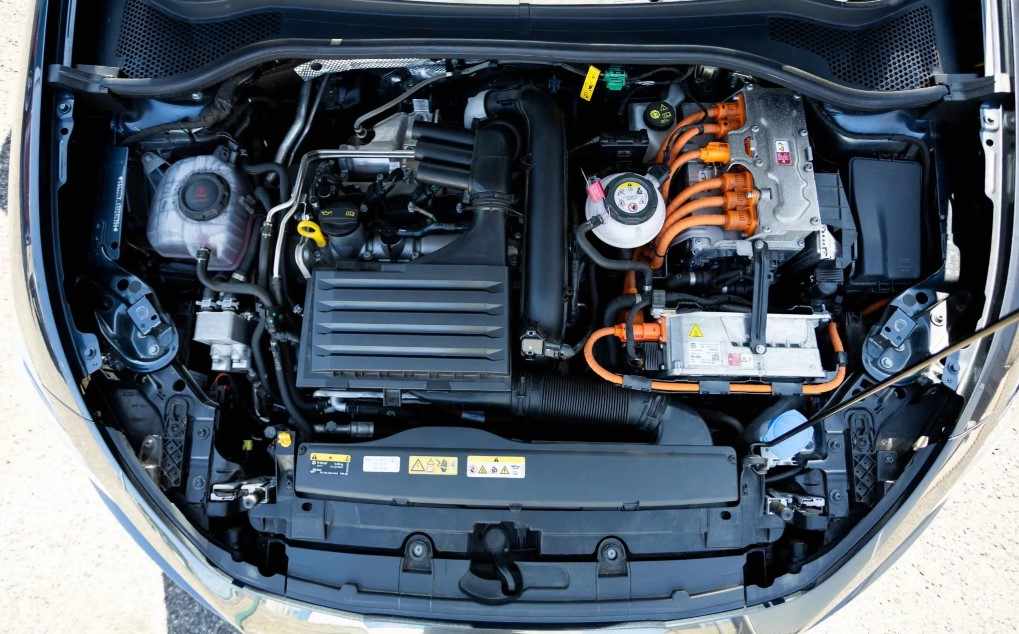 seat-leon-e-hybrid-2024-gasolina-1395cc