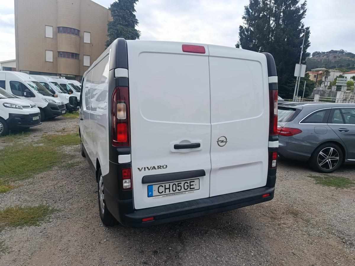 opel-vivaro-1-6-121cv-2018-diesel-1598cc