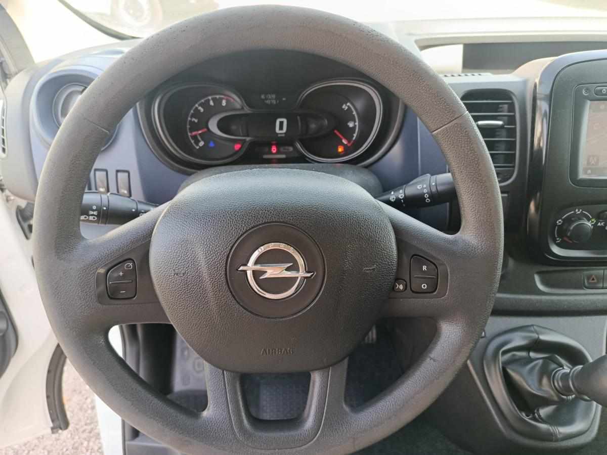 opel-vivaro-1-6-121cv-2018-diesel-1598cc