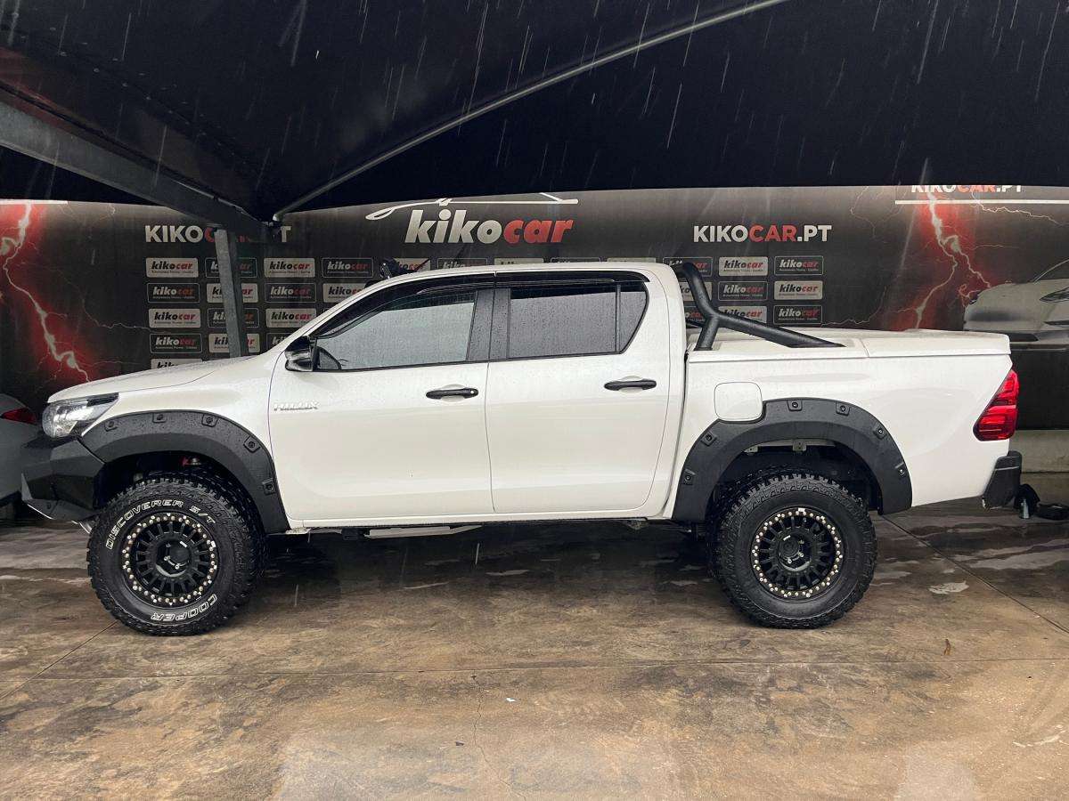 toyota-hilux-2019-diesel-2393cc