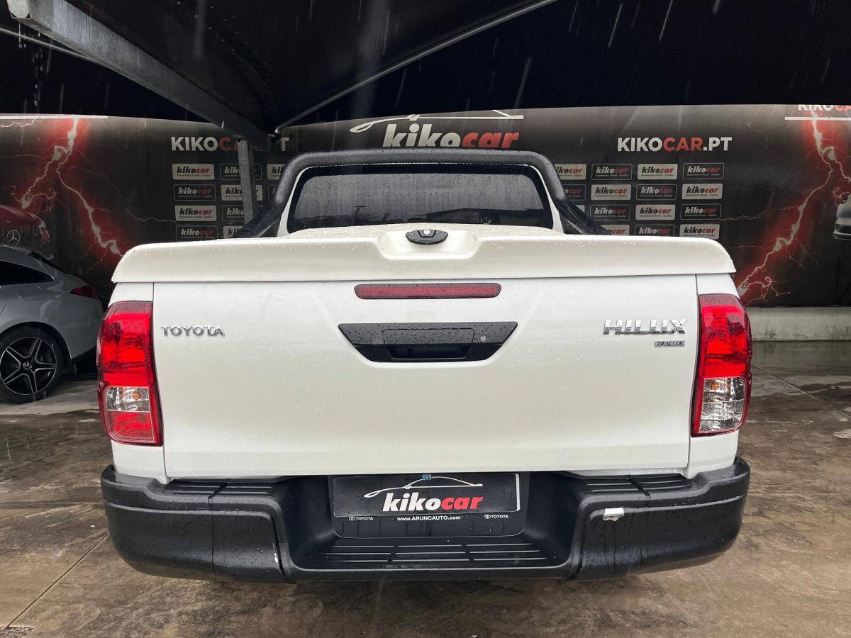 toyota-hilux-2019-diesel-2393cc