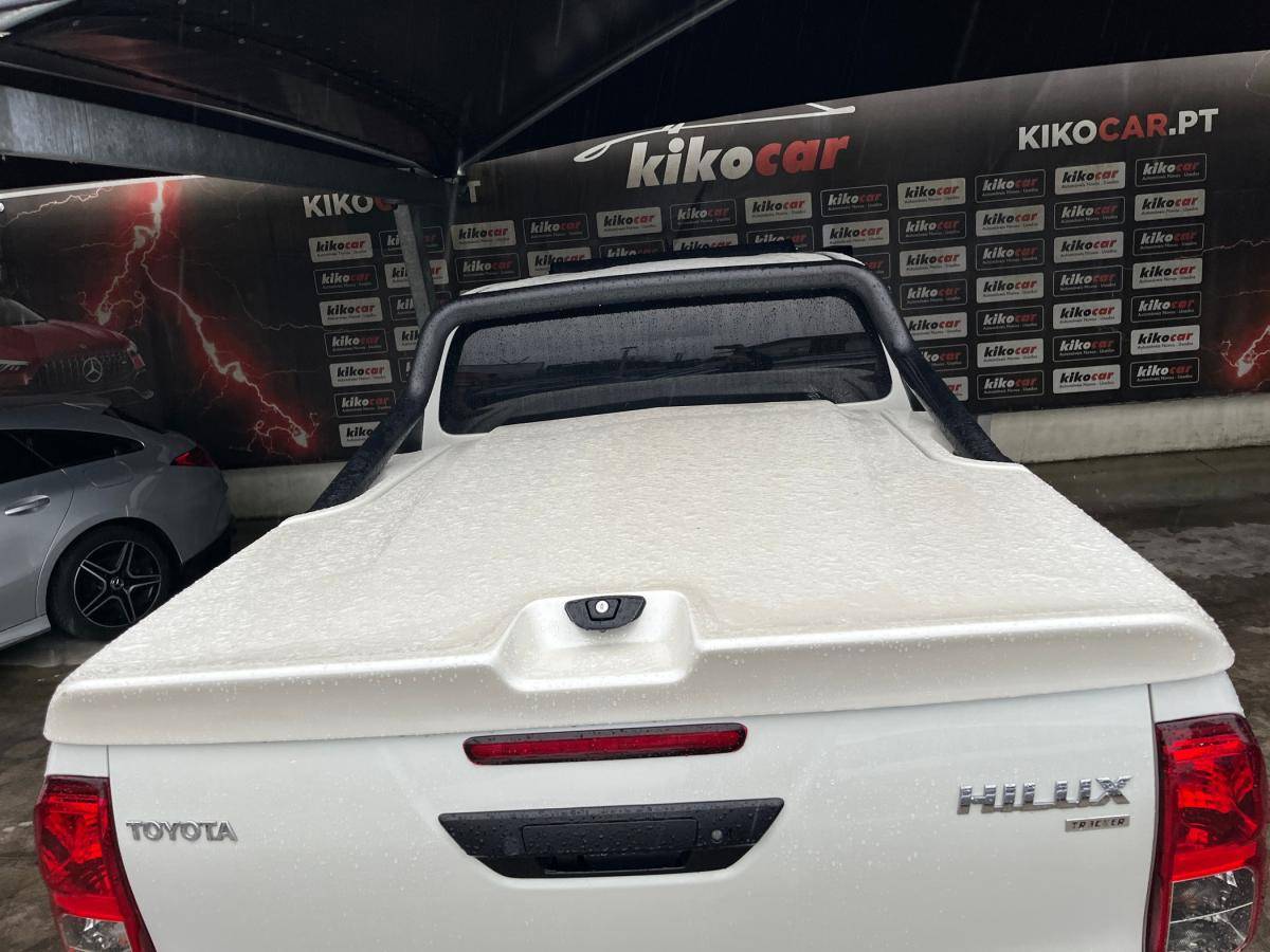 toyota-hilux-2019-diesel-2393cc