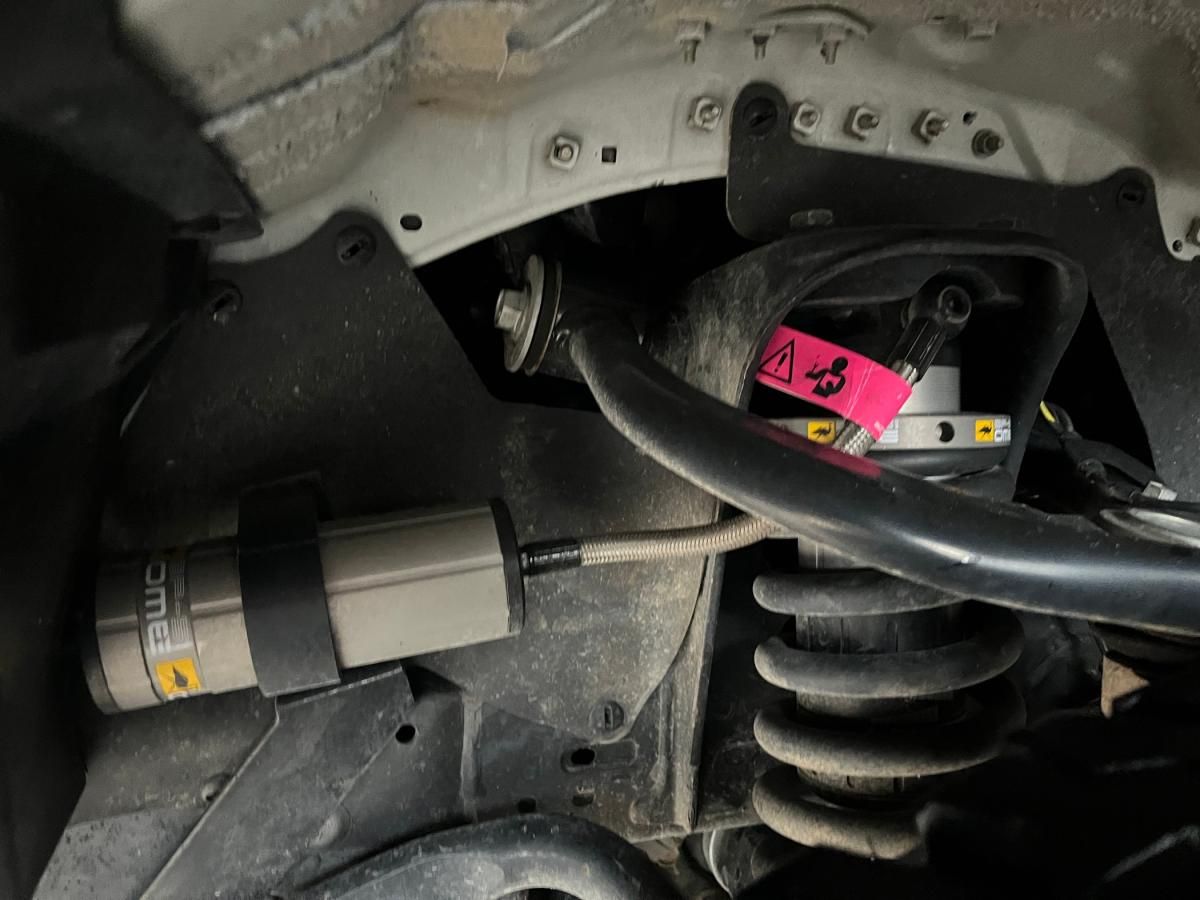 toyota-hilux-2019-diesel-2393cc