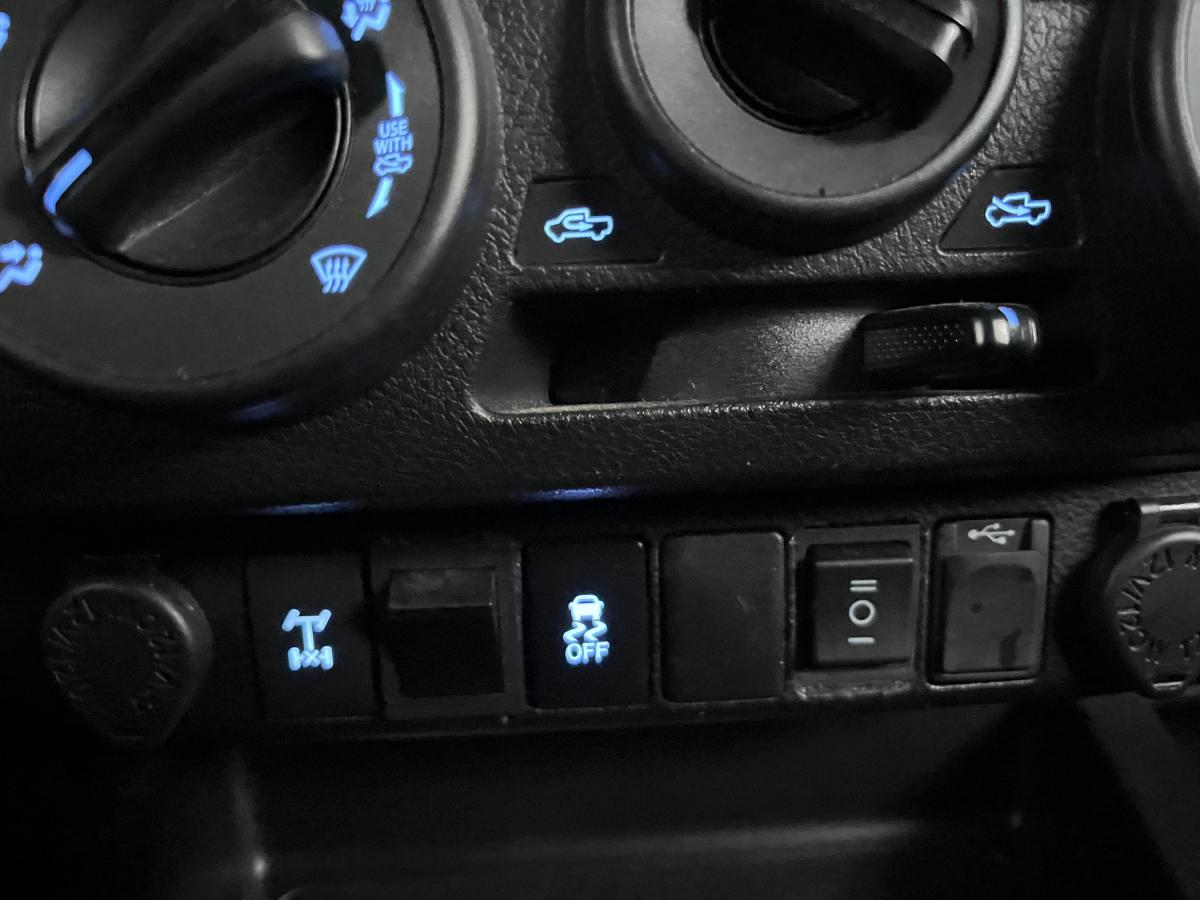 toyota-hilux-2019-diesel-2393cc
