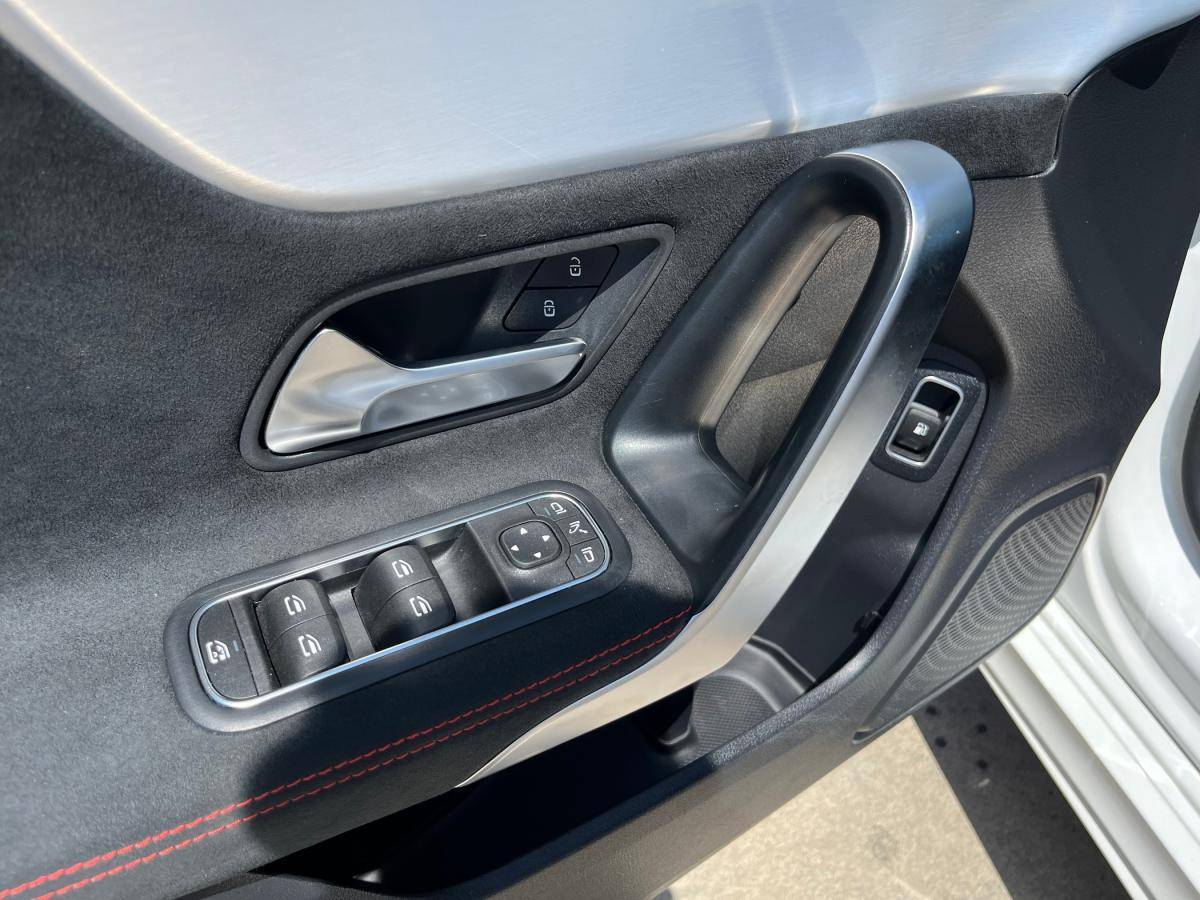 mercedes-benz-cla-2022-hibrido-a-gasolina-1332cc