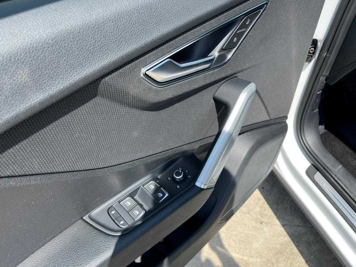 audi-q2-2023-gasolina-999cc
