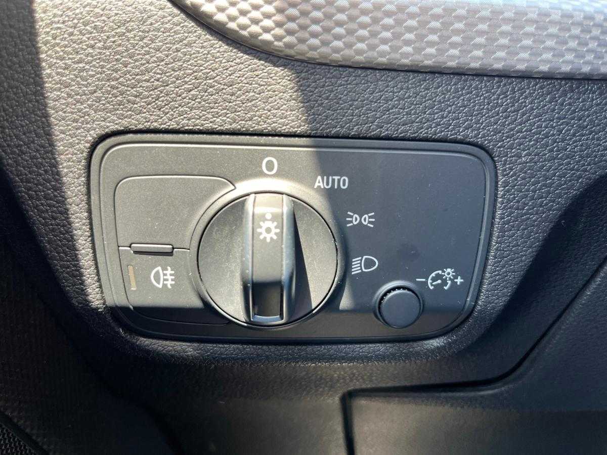 audi-q2-2023-gasolina-999cc