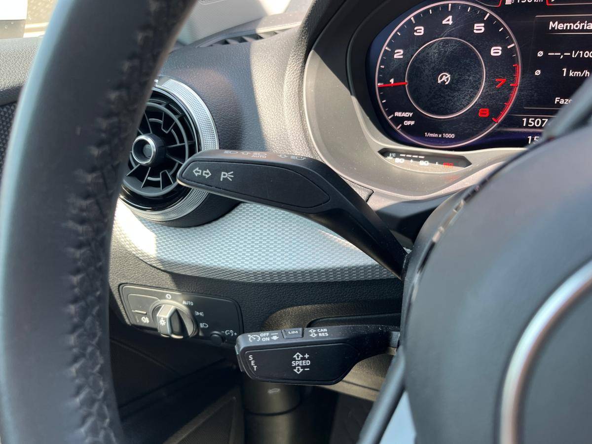 audi-q2-2023-gasolina-999cc