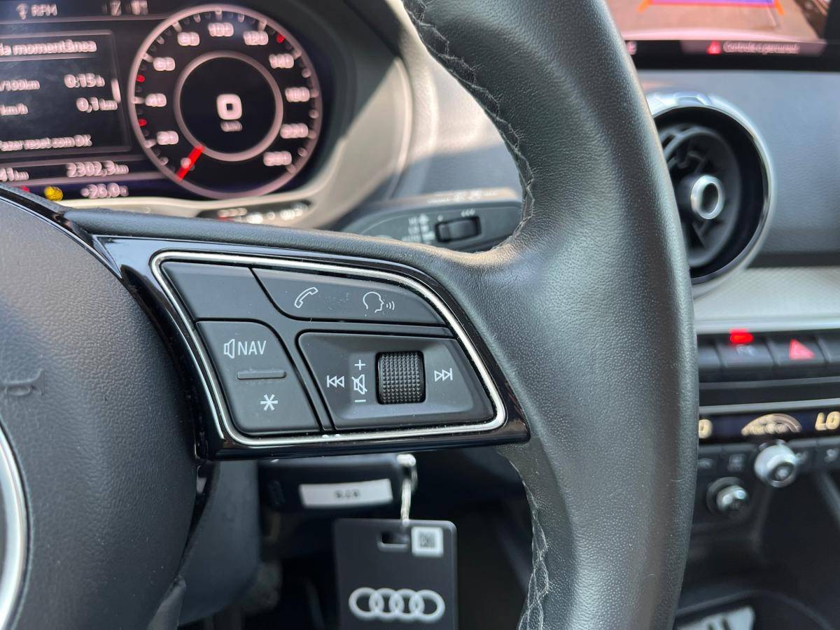 audi-q2-2023-gasolina-999cc