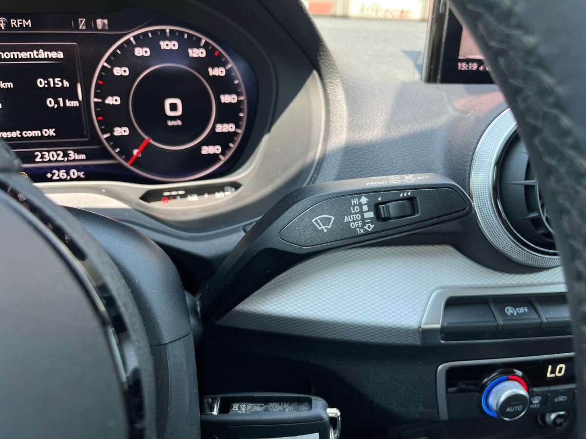audi-q2-2023-gasolina-999cc