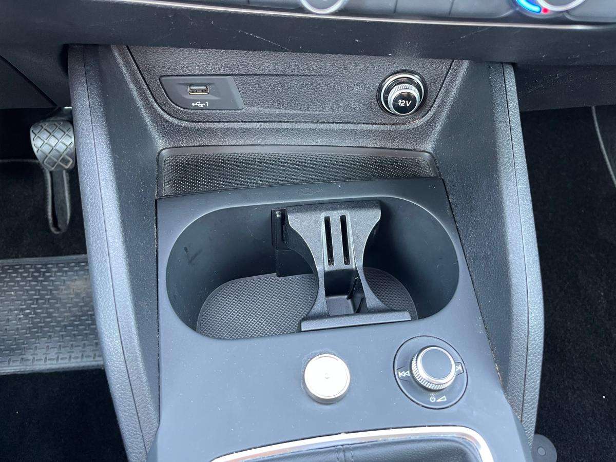 audi-q2-2023-gasolina-999cc