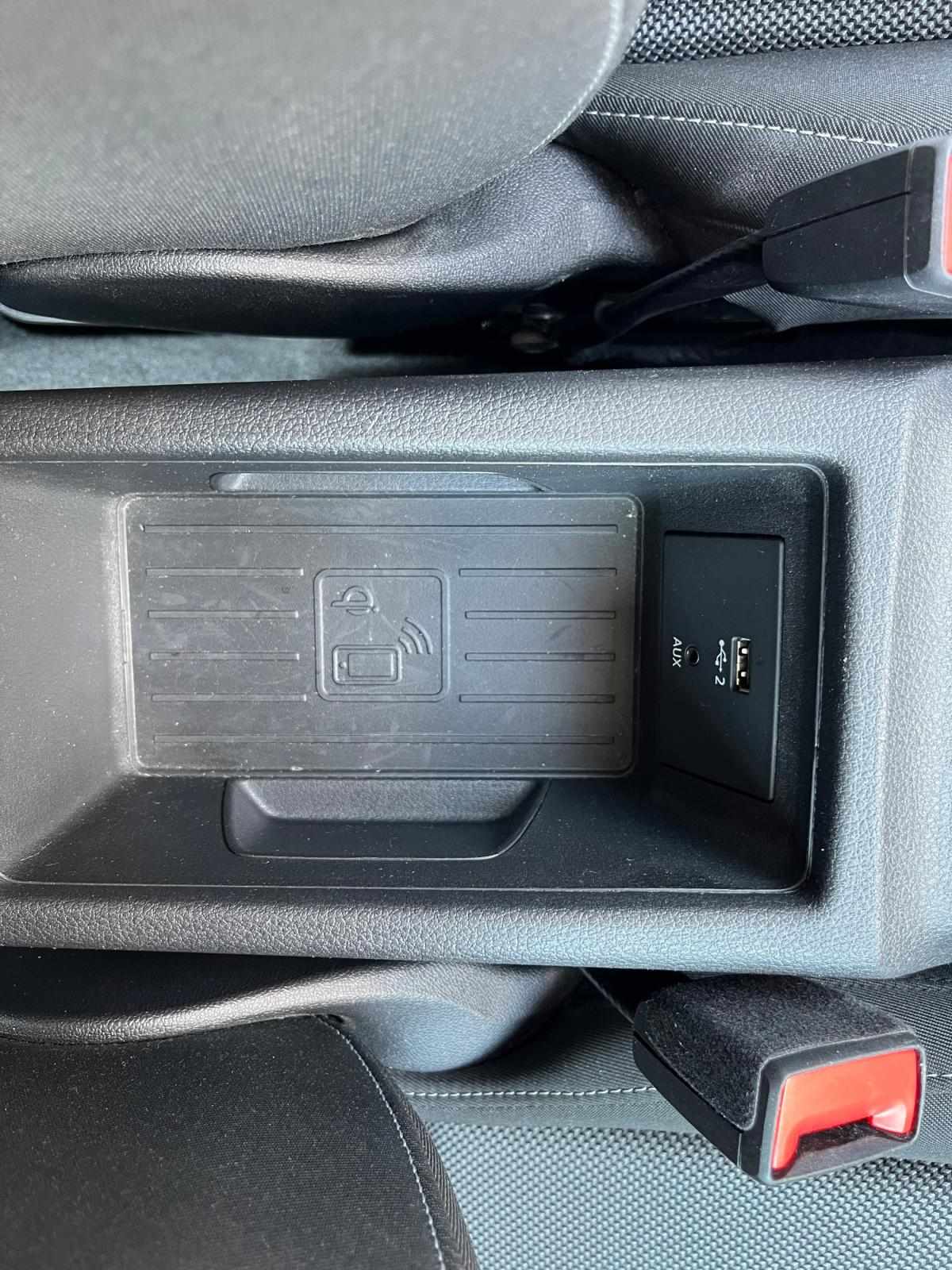 audi-q2-2023-gasolina-999cc