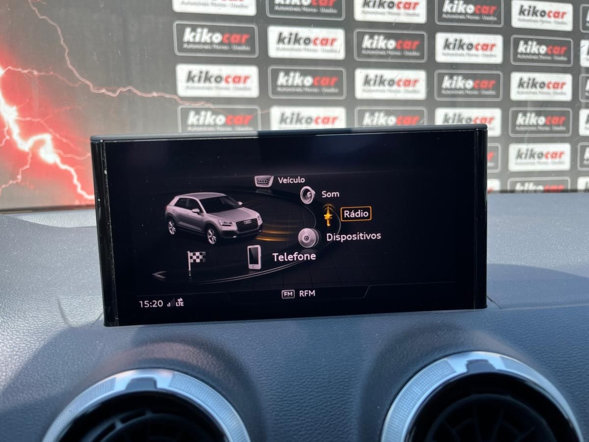 audi-q2-2023-gasolina-999cc