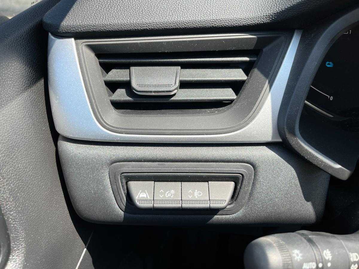 renault-captur-2023-hibrido-a-gasolina-1598cc