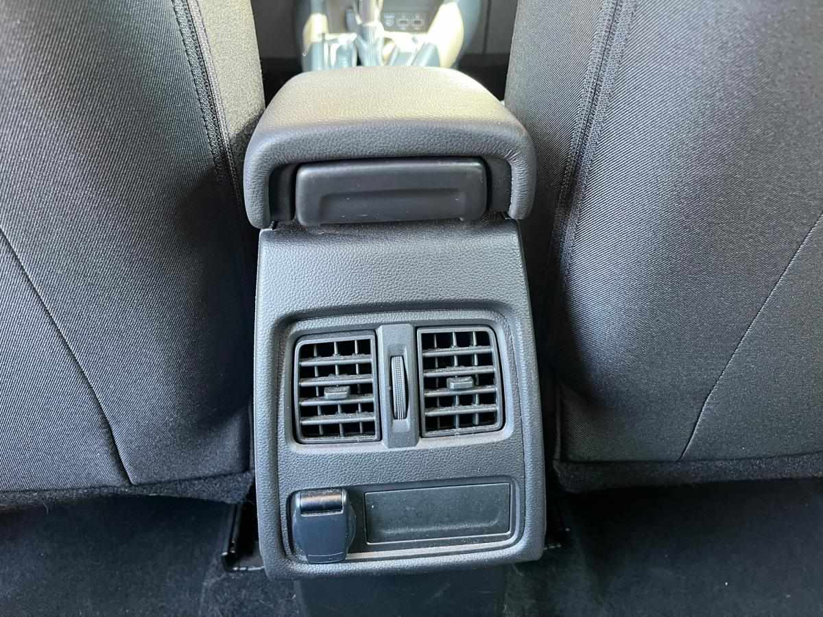 renault-captur-2023-hibrido-a-gasolina-1598cc