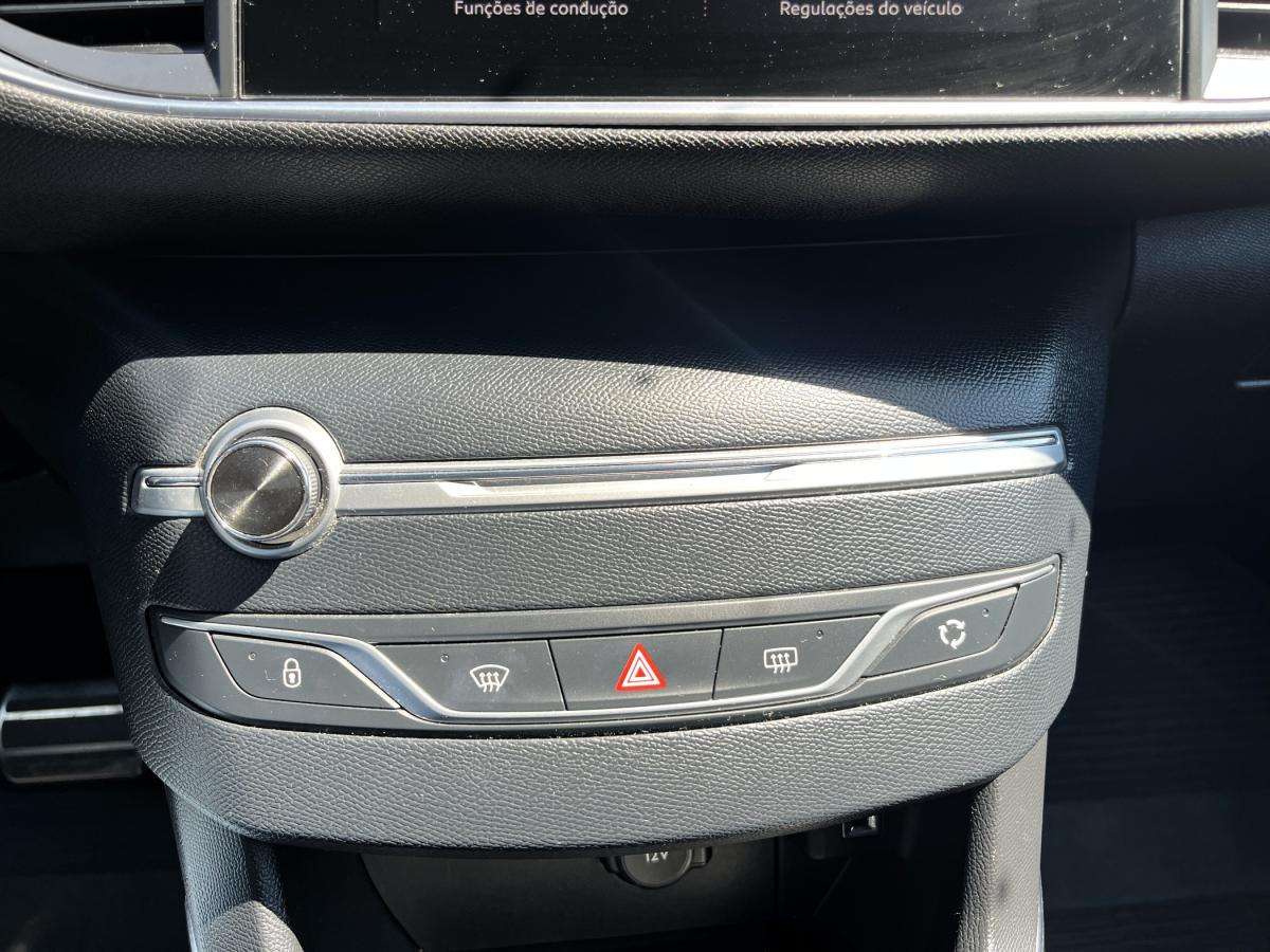 peugeot-308-2018-diesel-1499cc