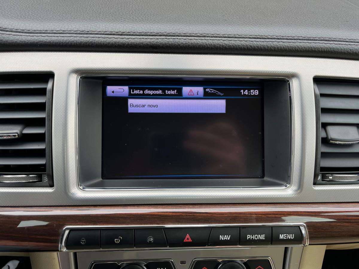 jaguar-xf-2013-diesel-2179cc