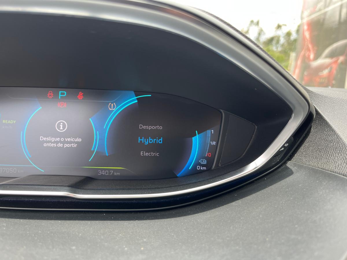 peugeot-3008-2021-hibrido-a-gasolina-1598cc
