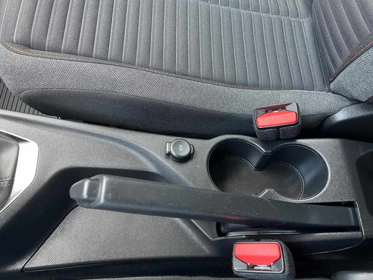 peugeot-2008-2021-gasolina-1199cc
