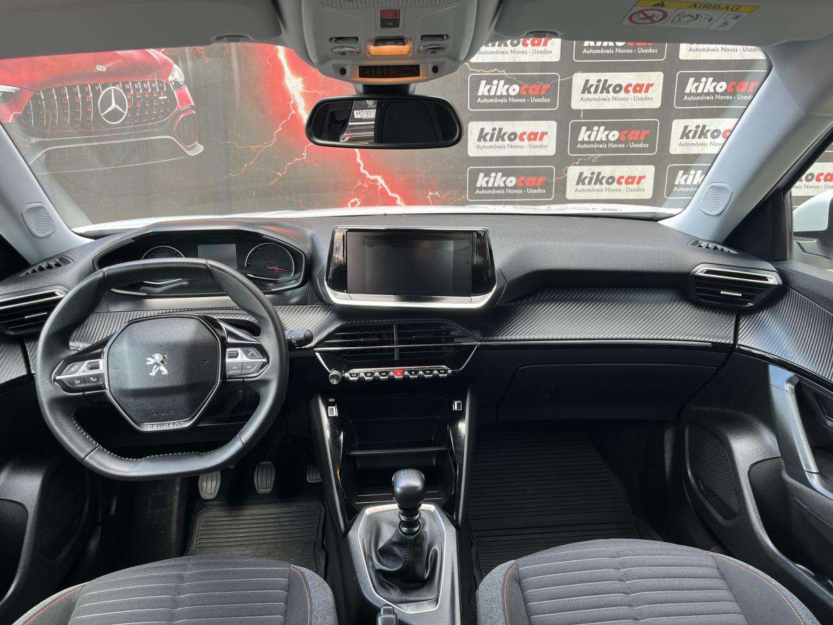 peugeot-2008-2021-gasolina-1199cc