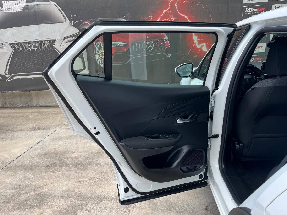 peugeot-2008-2021-gasolina-1199cc