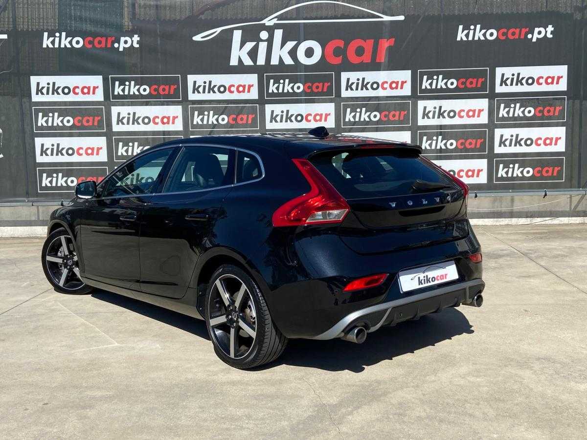 volvo-v40-2014-diesel-1969cc