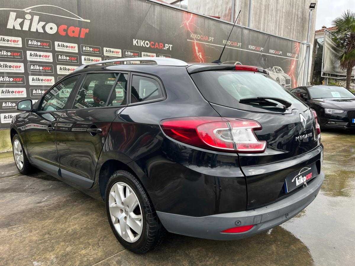 renault-megane-sport-tourer-2016-diesel-1461cc