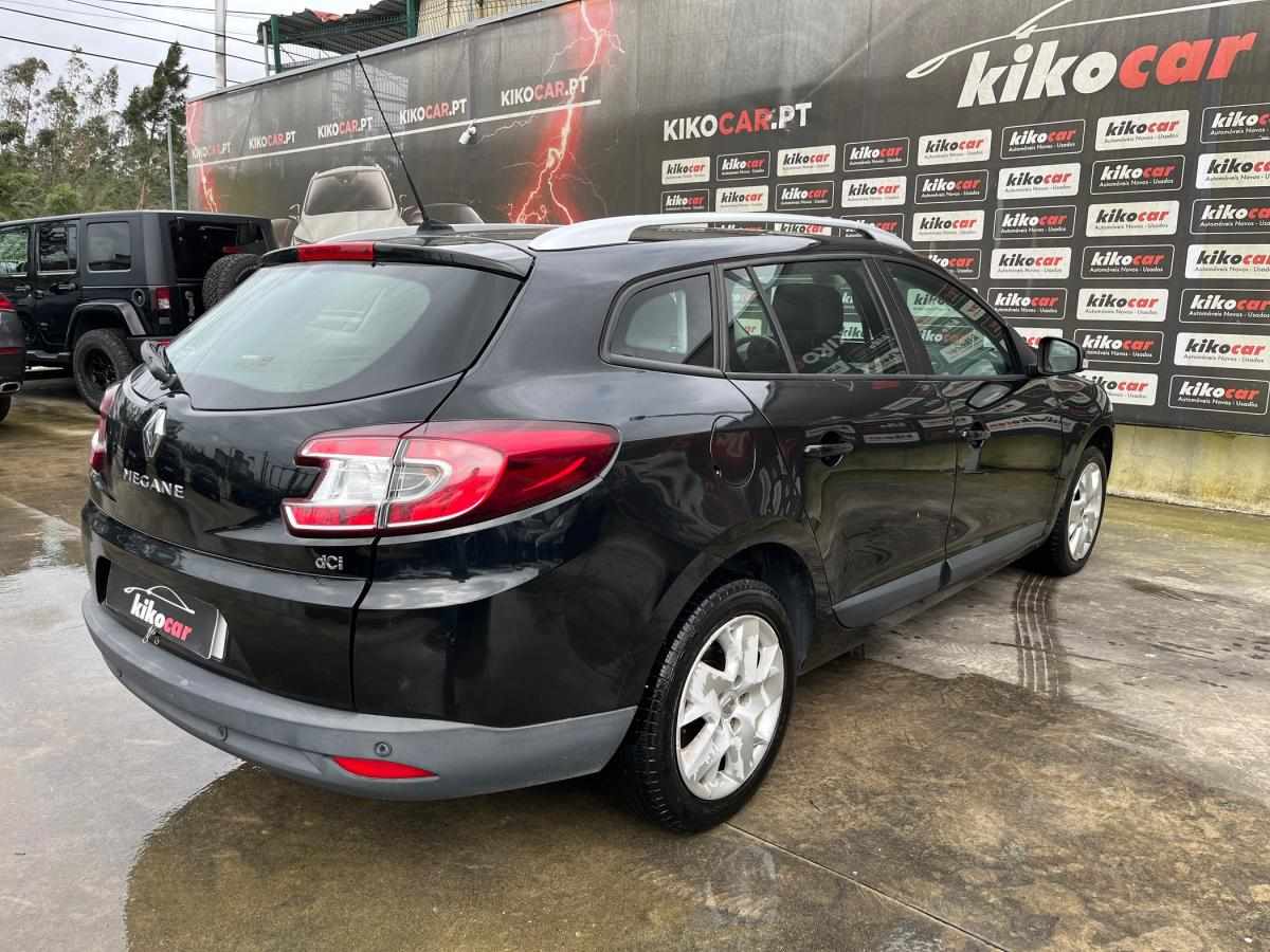 renault-megane-sport-tourer-2016-diesel-1461cc