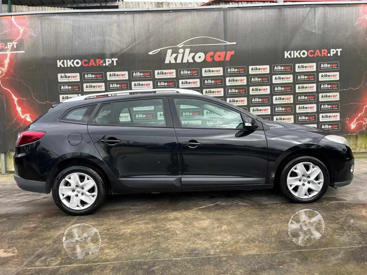 renault-megane-sport-tourer-2016-diesel-1461cc