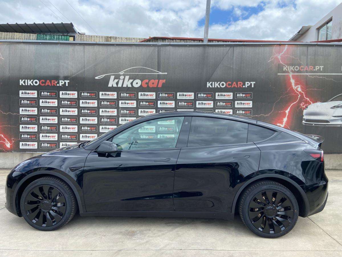 tesla-model-y-2023-eletrico-500cc