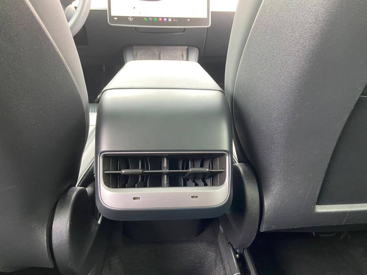 tesla-model-y-2023-eletrico-500cc