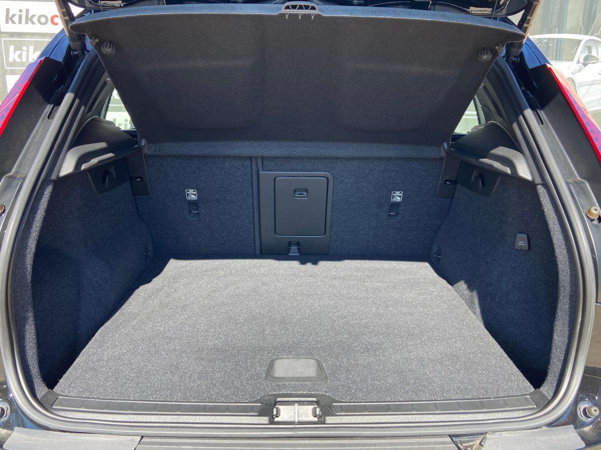 volvo-xc40-2022-hibrido-a-gasolina-1477cc