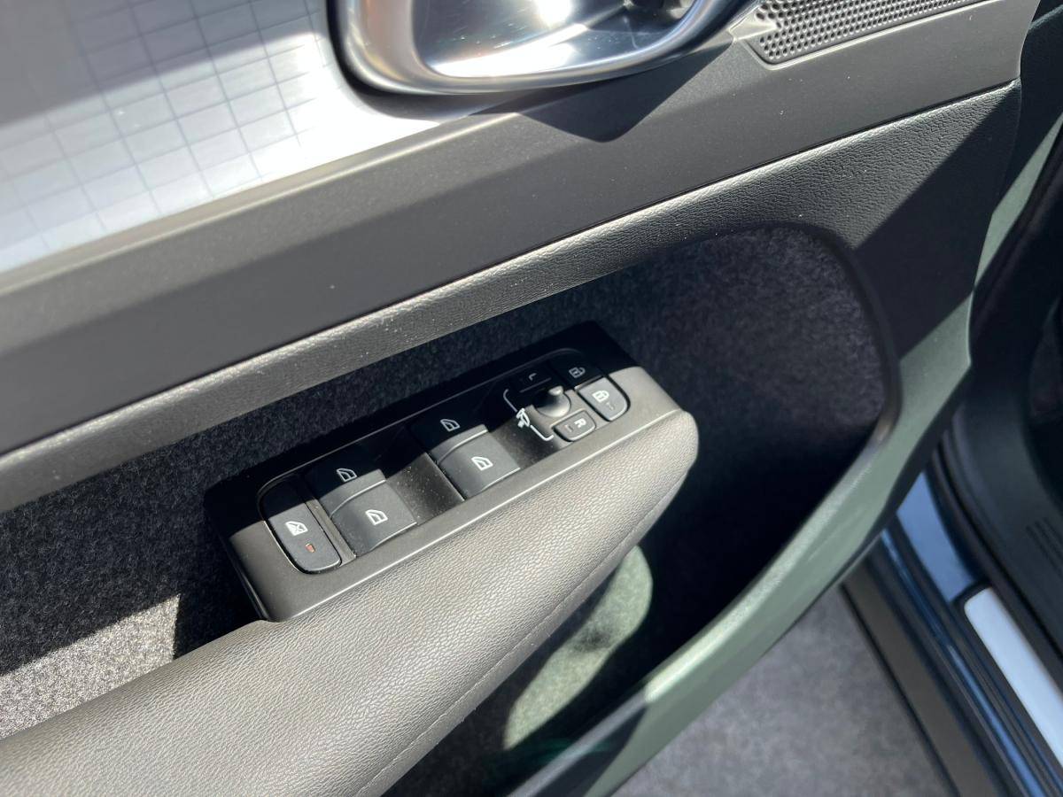 volvo-xc40-2021-hibrido-a-gasolina-1477cc