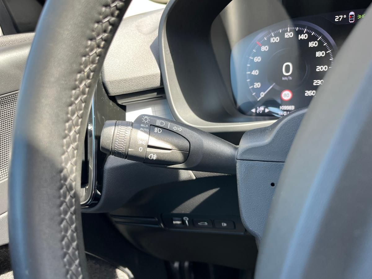 volvo-xc40-2021-hibrido-a-gasolina-1477cc