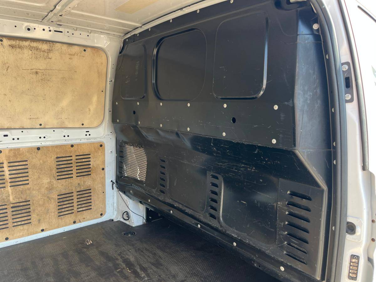 mercedes-benz-vito-2010-diesel-2148cc